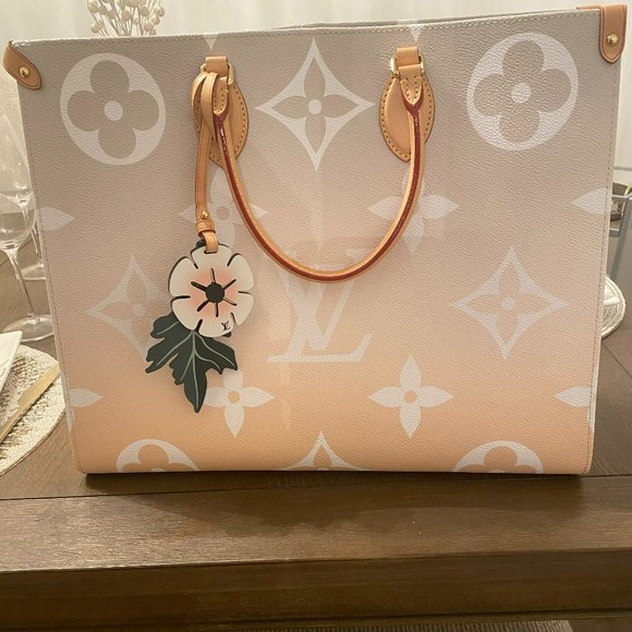 Louis Vuitton Handbags - Louis Vuitton OnTheGo GM by the Pool Brume